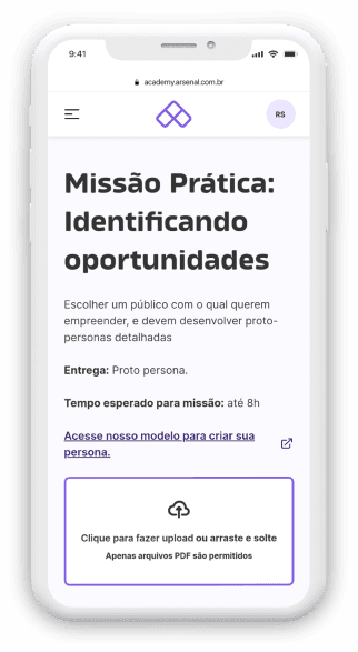 Imagem da plataforma Arsenal Academy em um mockup